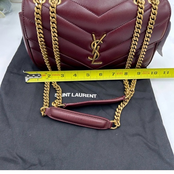 Women's Saint Laurent Lou Lou shoulder bag in burgundy, quilted leather NWT - Picture 3 of 16